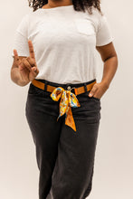 Load image into Gallery viewer, Loop Skinny Scarf Reversible Leather Belt