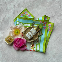 Load image into Gallery viewer, Garden Party Pocket Square