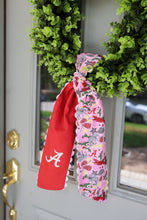Load image into Gallery viewer, Alabama Crimson Tide Cotton Wreath Scarf