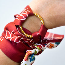 Load image into Gallery viewer, Golden Twist Skinny Scarf Ring