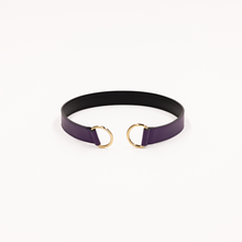 Load image into Gallery viewer, Loop Skinny Scarf Reversible Leather Belt
