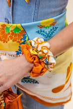 Load image into Gallery viewer, Texas Longhorns Saturday Scarf™
