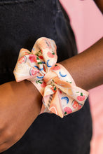 Load image into Gallery viewer, Gamma Phi Beta Skinny Scarf
