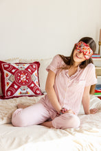 Load image into Gallery viewer, Oklahoma Sooners Cotton Pillow Cover
