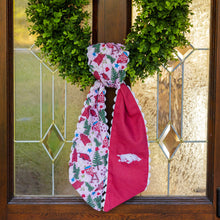 Load image into Gallery viewer, Arkansas Razorbacks Cotton Wreath Scarf
