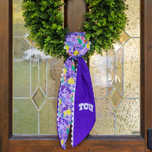 Load image into Gallery viewer, TCU Horned Frogs Cotton Wreath Scarf
