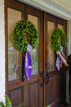 Load image into Gallery viewer, TCU Horned Frogs Cotton Wreath Scarf

