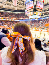 Load image into Gallery viewer, Tennessee Vols Skinny Scarf
