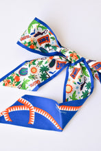 Load image into Gallery viewer, Florida Gators Skinny Scarf
