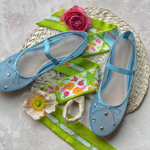 Load image into Gallery viewer, Garden Party Skinny Scarf
